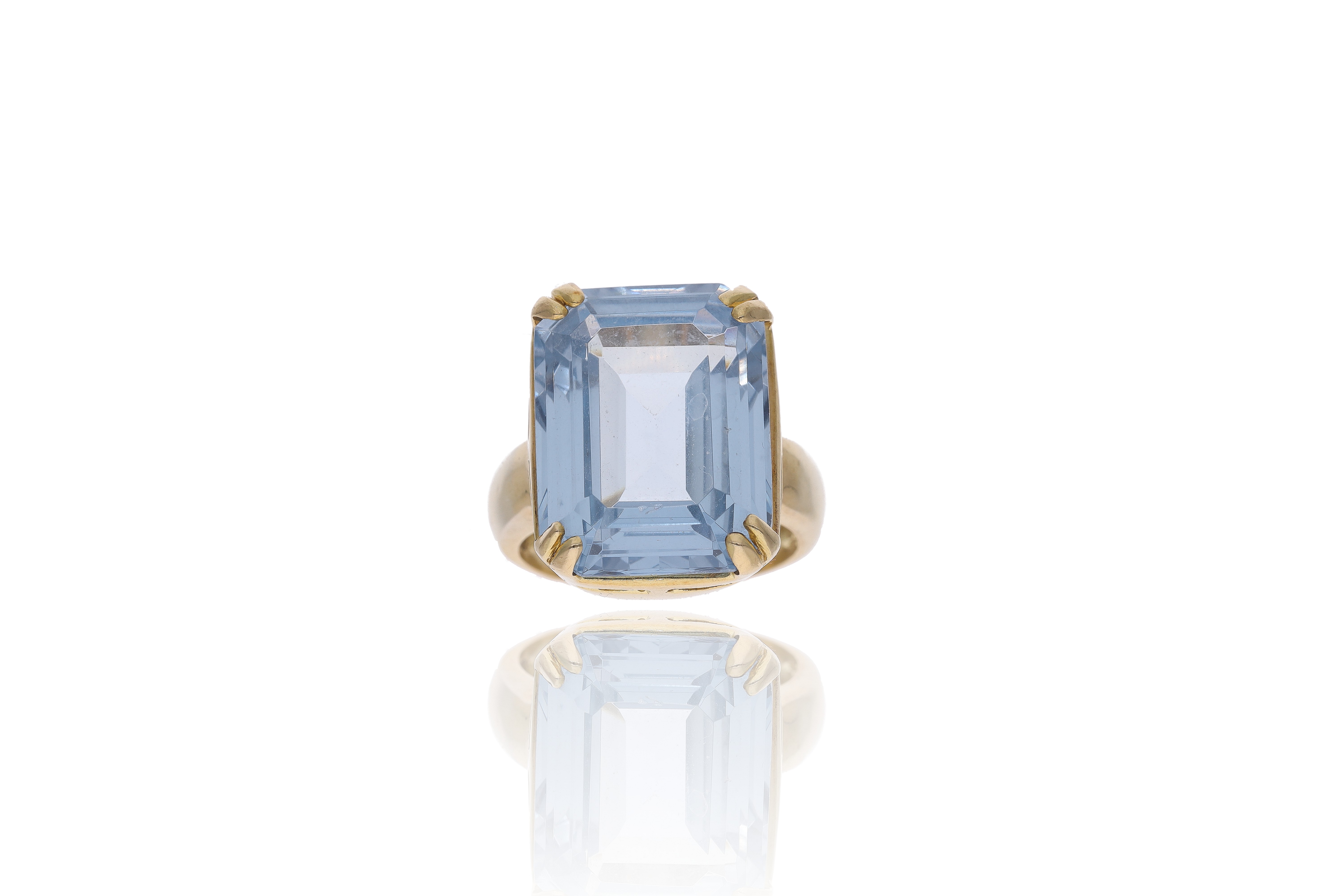 Anello con pietra - Asta Preziosi