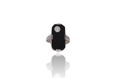 Anello con diamante e pietra - Asta Preziosi