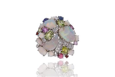 Anello con diamanti, opali, granati, zaffiri blu e pietre - Asta Preziosi Anello con diamanti, opali, granati, zaffiri blu e pietre - Asta Preziosi