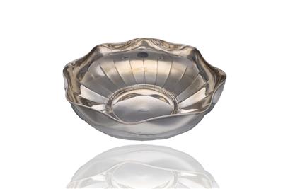 Masi Athos e C., centro porta bon bon in argento - Asta Preziosi Masi Athos e C., centro porta bon bon in argento - Asta Preziosi
