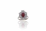 Anello con diamanti e pietra - Asta Preziosi Anello con diamanti e pietra - Asta Preziosi