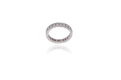 Anello con diamanti - Asta Preziosi