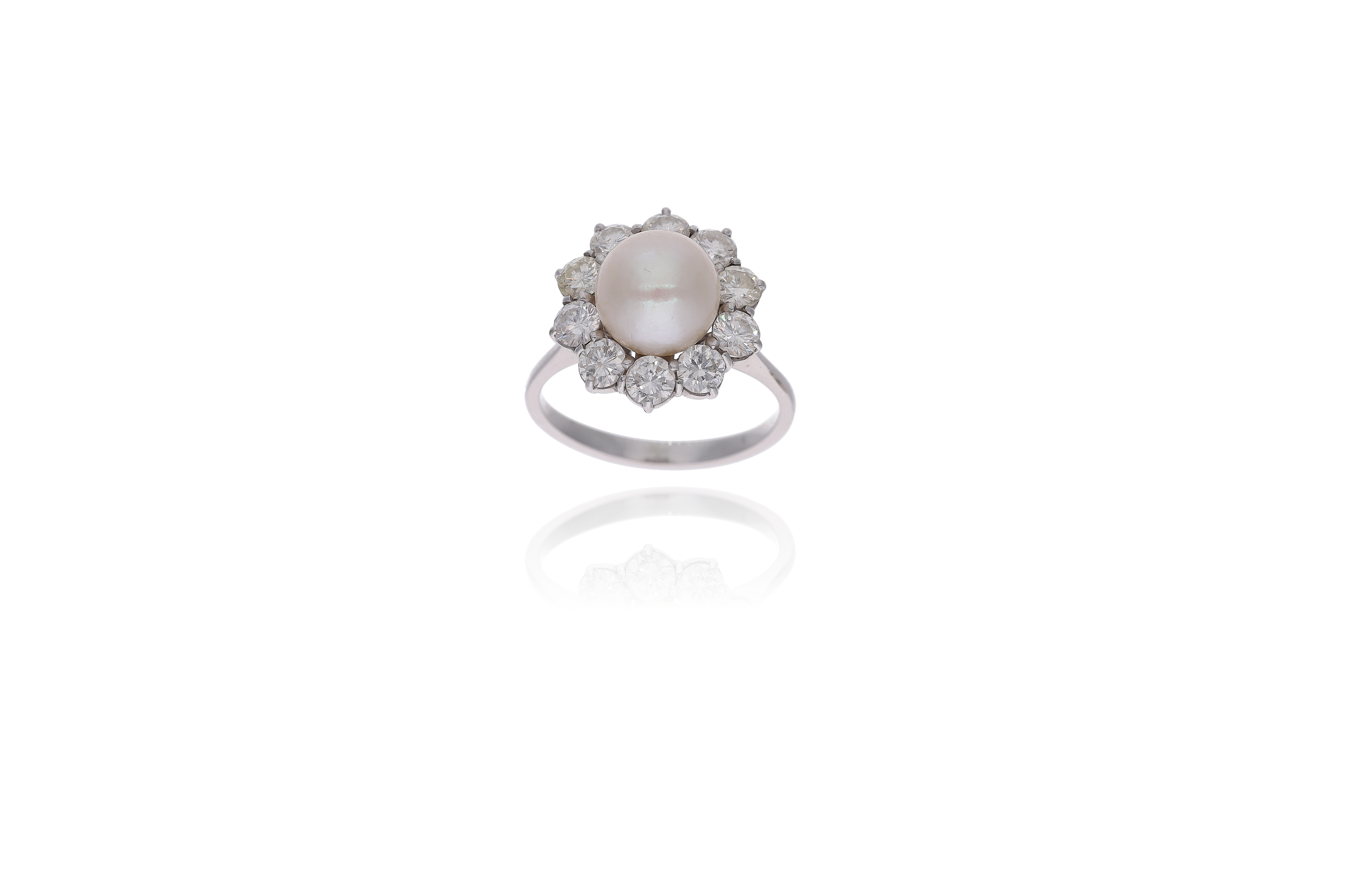 Anello con diamanti e perla coltivata - Asta Preziosi