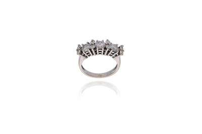 Anello con diamanti - Asta Preziosi Anello con diamanti - Asta Preziosi