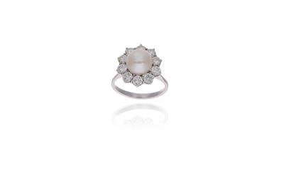 Anello con diamanti e perla coltivata - Asta Preziosi Anello con diamanti e perla coltivata - Asta Preziosi