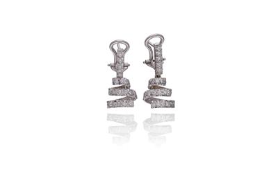 Paio di orecchini con diamanti - Asta Preziosi