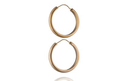 Paio di orecchini in oro - Asta Preziosi