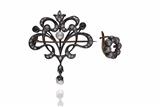 Spilla/centrale e orecchino con diamanti perle e pietre - Asta Preziosi Spilla/centrale e orecchino con diamanti perle e pietre - Asta Preziosi