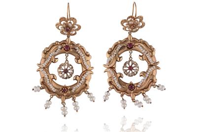 Paio di orecchini con microperle e pietre - Asta Preziosi