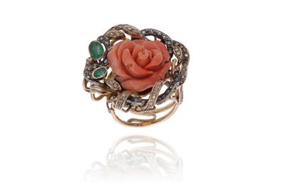 Anello con corallo, smeraldi e diamanti - Asta Preziosi
