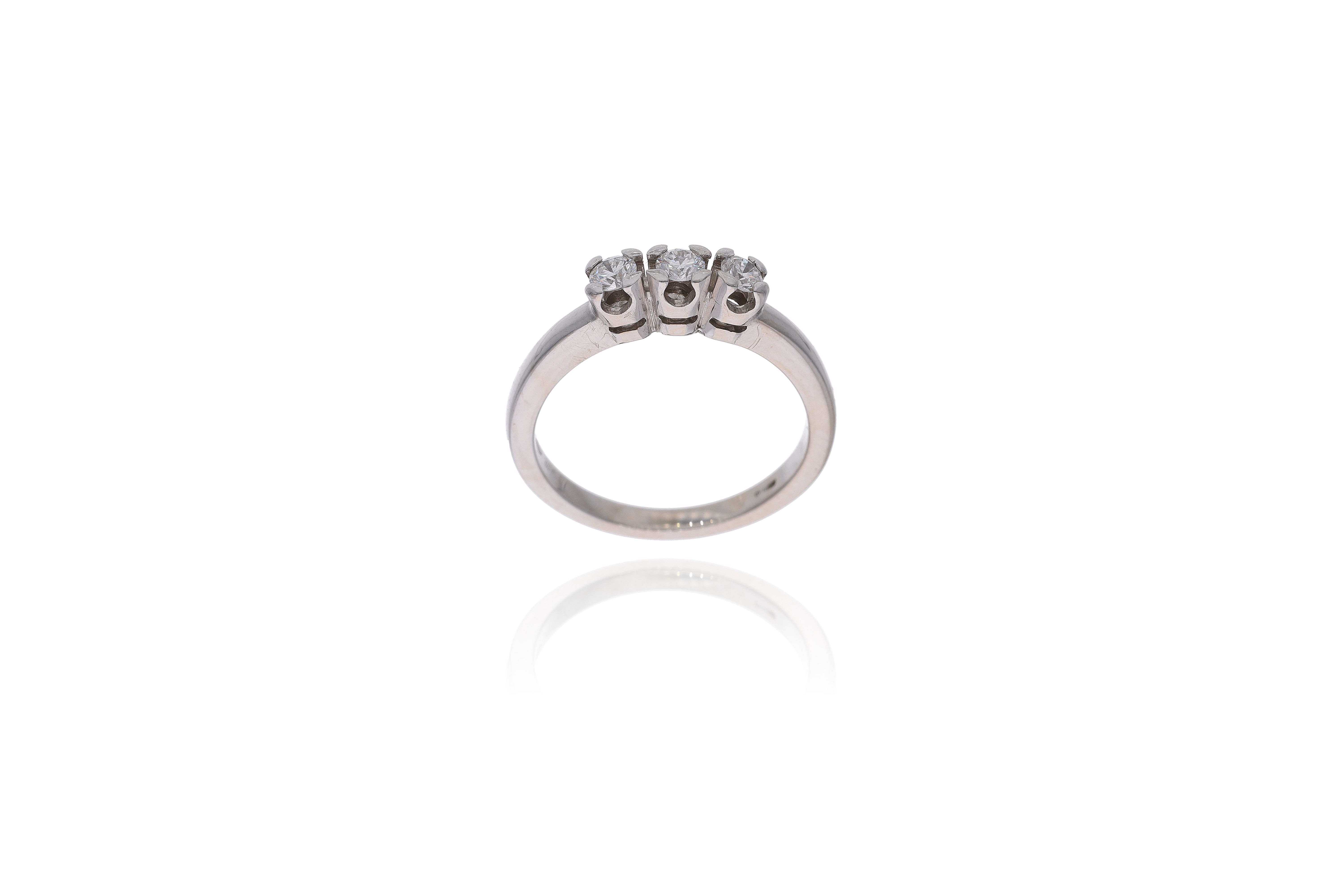 Anello con diamanti - Asta Preziosi