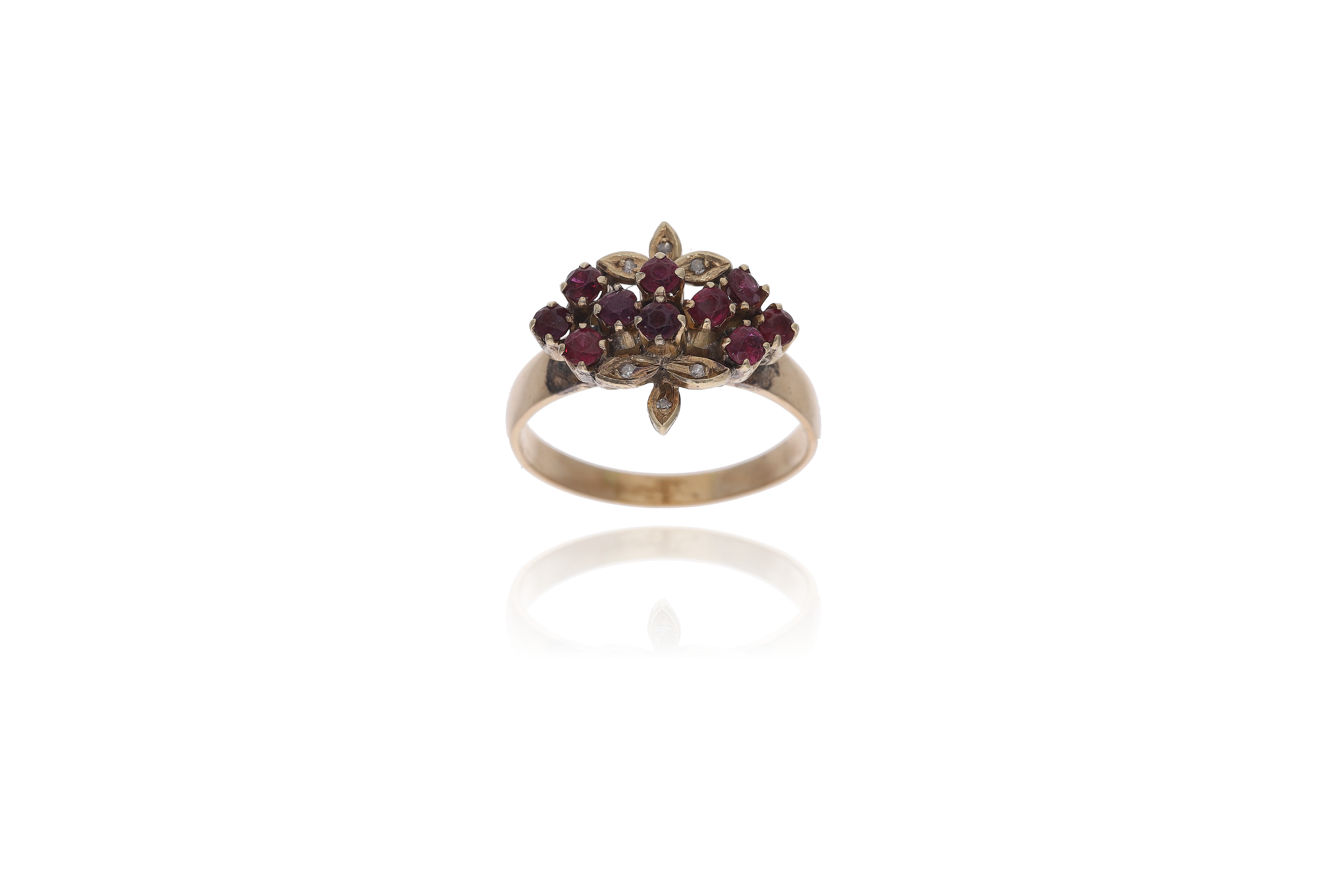 Anello con rubini e diamanti - Asta Preziosi