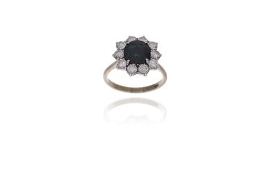 Anello con zaffiro e diamanti - Asta Preziosi Anello con zaffiro e diamanti - Asta Preziosi
