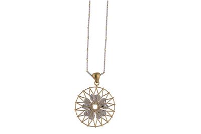 Collana con ciondolo in oro - Asta Preziosi