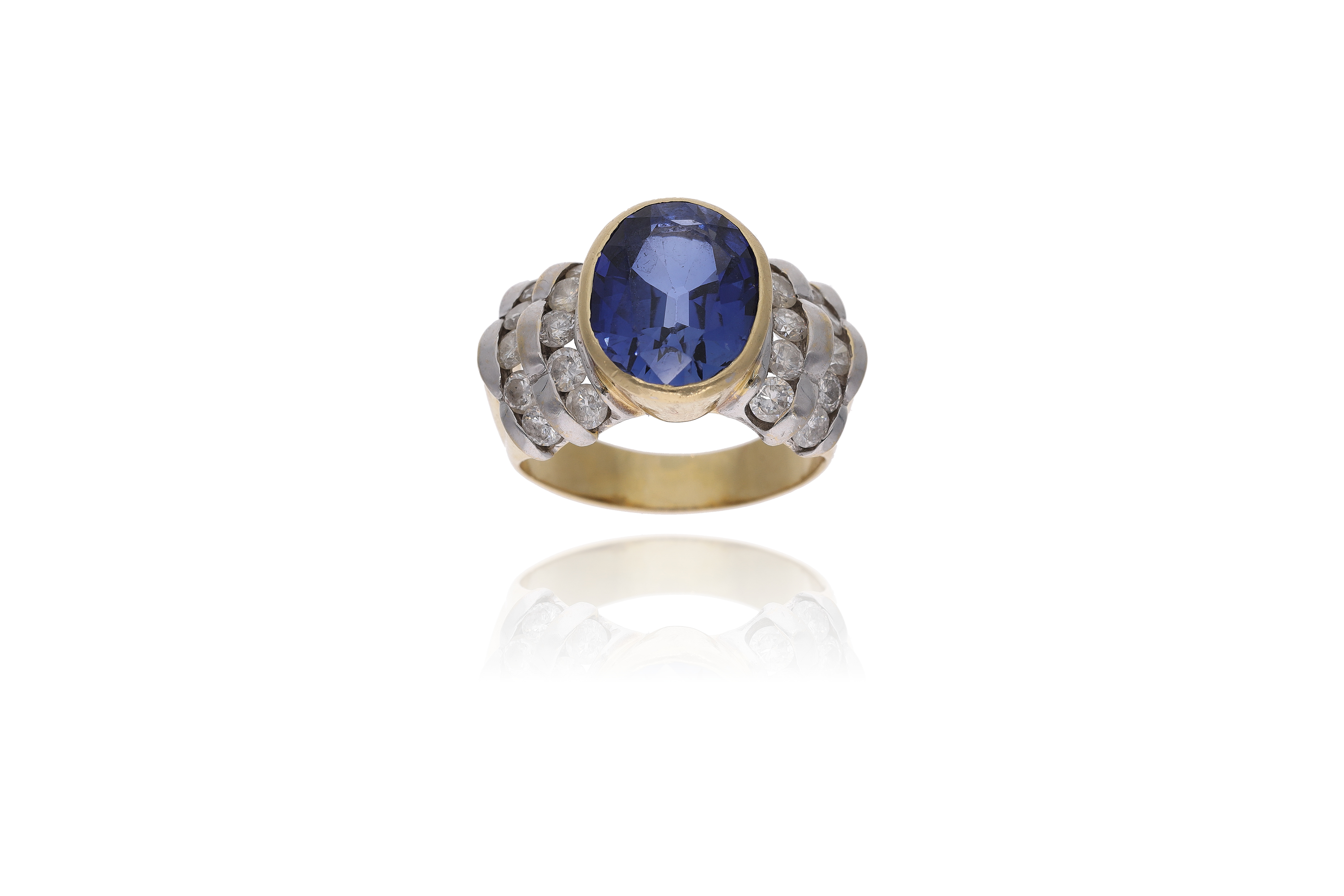 Anello con pietra e diamanti - Asta Preziosi