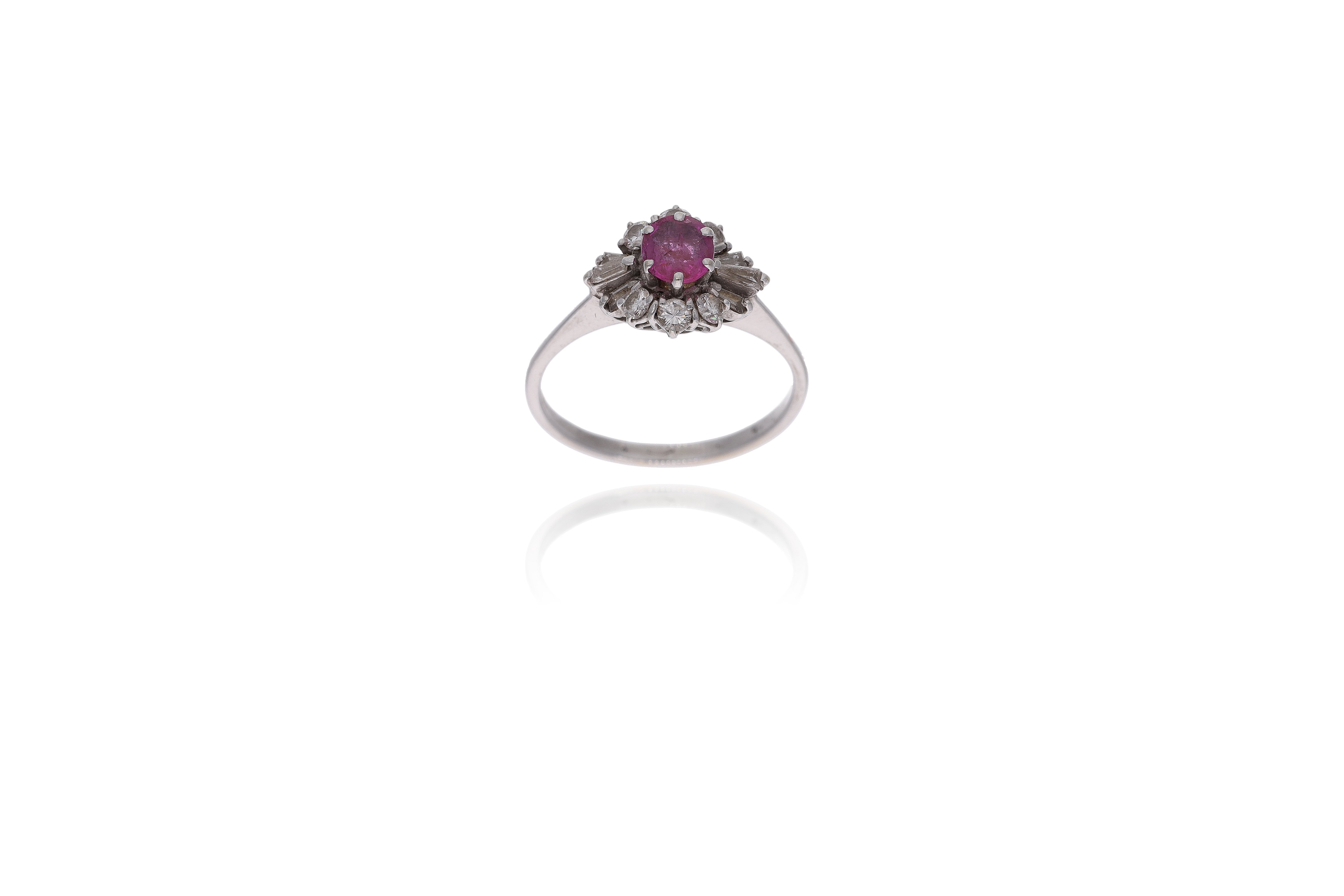 Anello con rubino e diamanti - Asta Preziosi