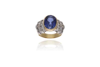 Anello con pietra e diamanti - Asta Preziosi Anello con pietra e diamanti - Asta Preziosi