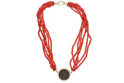 Collana con seri fili di corallo - Asta Preziosi Collana con seri fili di corallo - Asta Preziosi