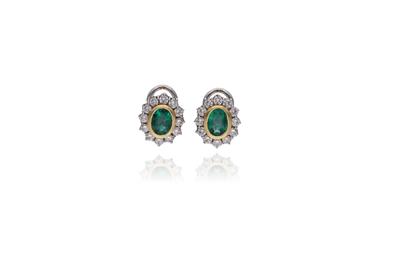 Orecchini con smeraldi e diamanti - Asta Preziosi Orecchini con smeraldi e diamanti - Asta Preziosi