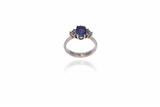 Anello con pietra e diamanti - Asta Preziosi
