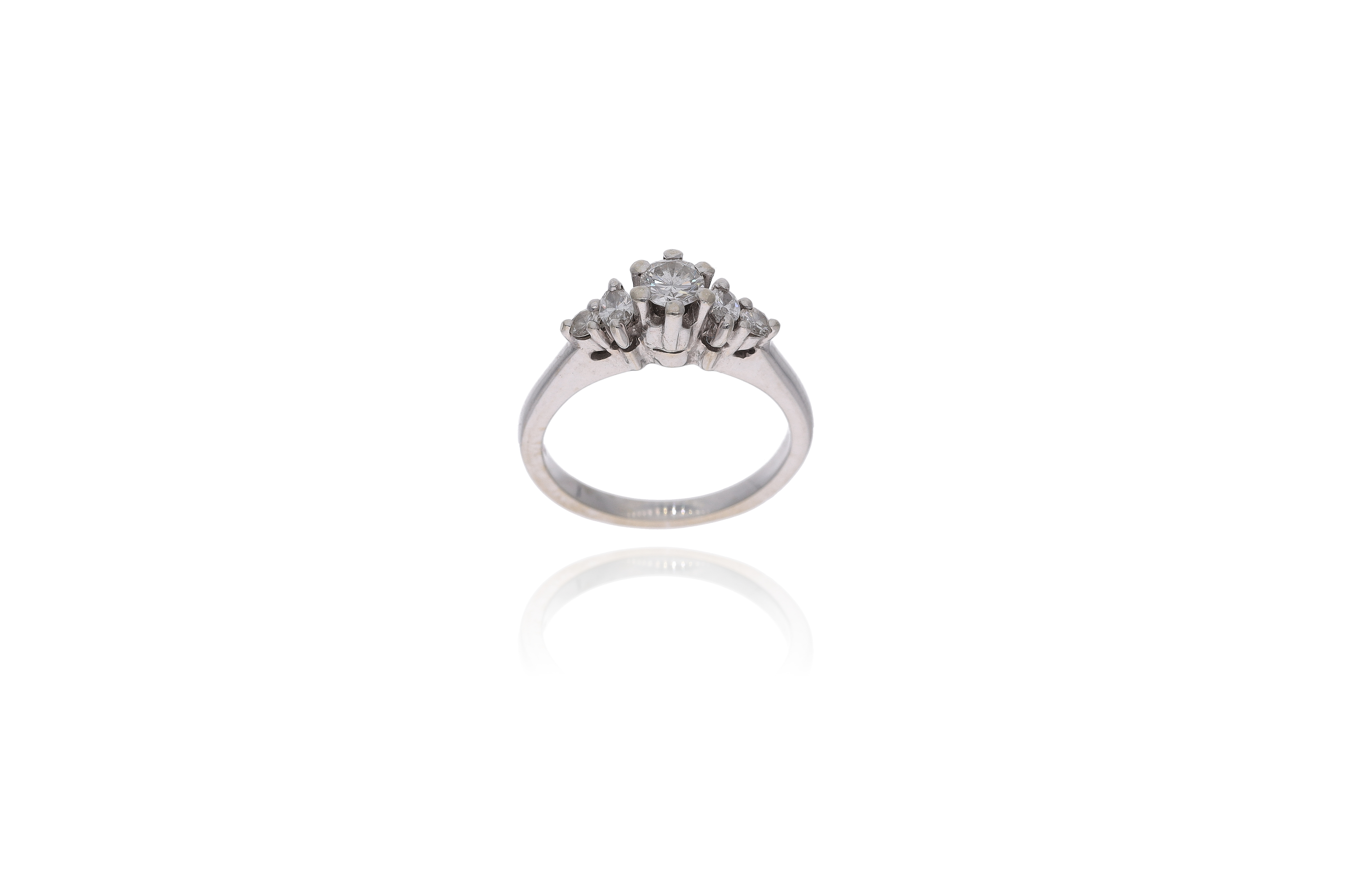 Anello con diamanti - Asta Preziosi