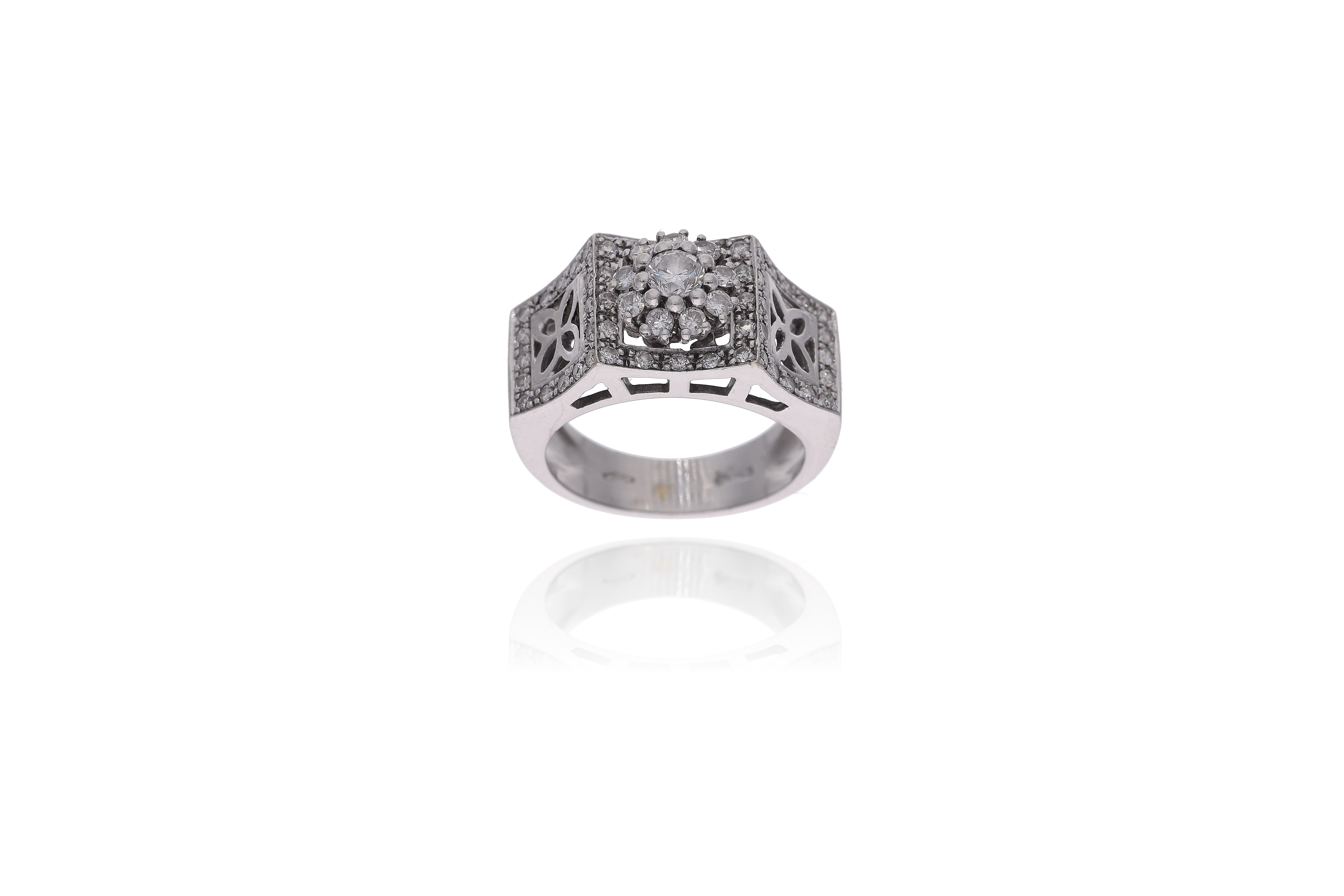 Anello con diamanti - Asta Preziosi