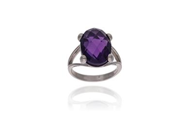 Anello con ametista - Asta Preziosi Anello con ametista - Asta Preziosi