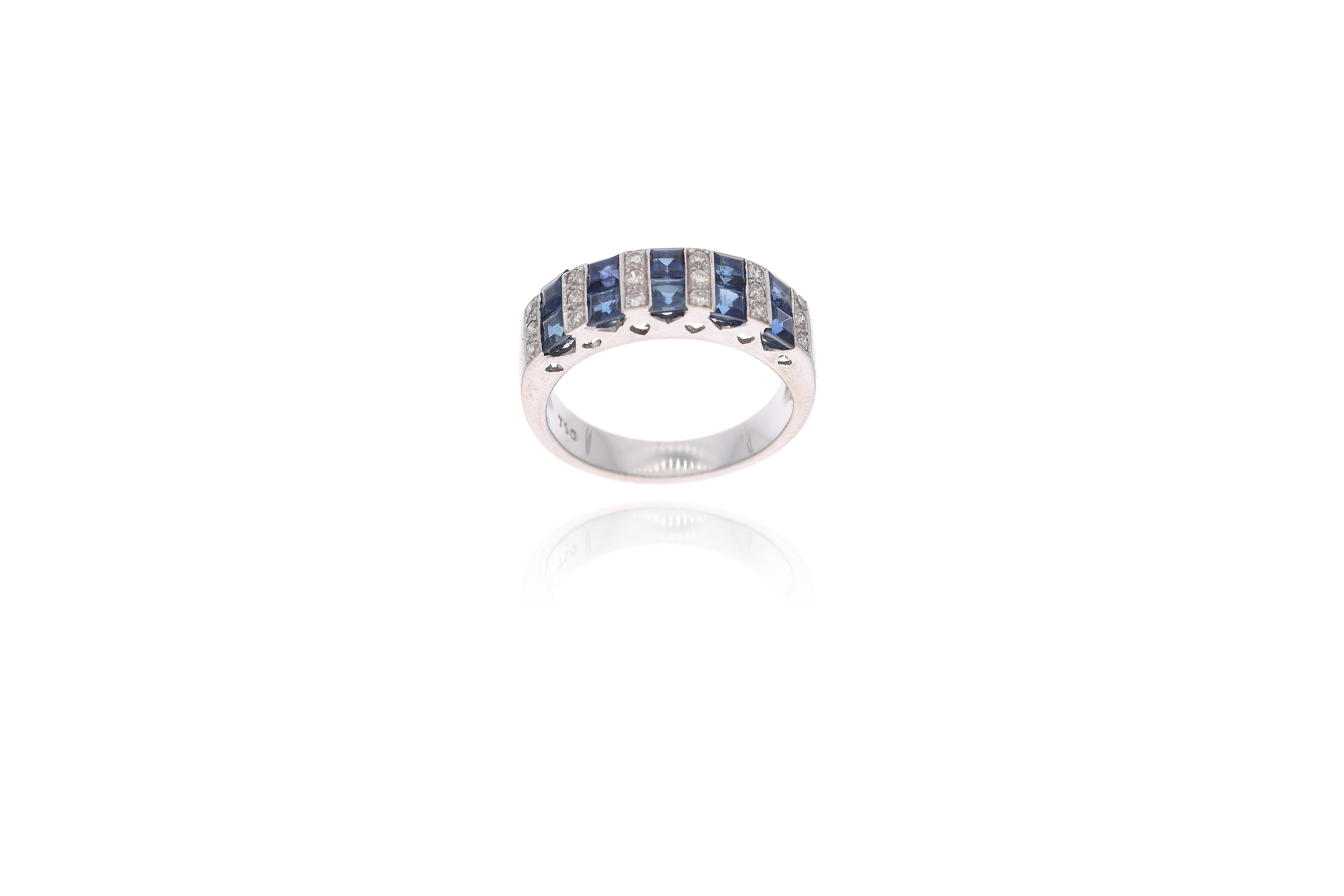Anello con zaffiri e diamanti - Asta Preziosi