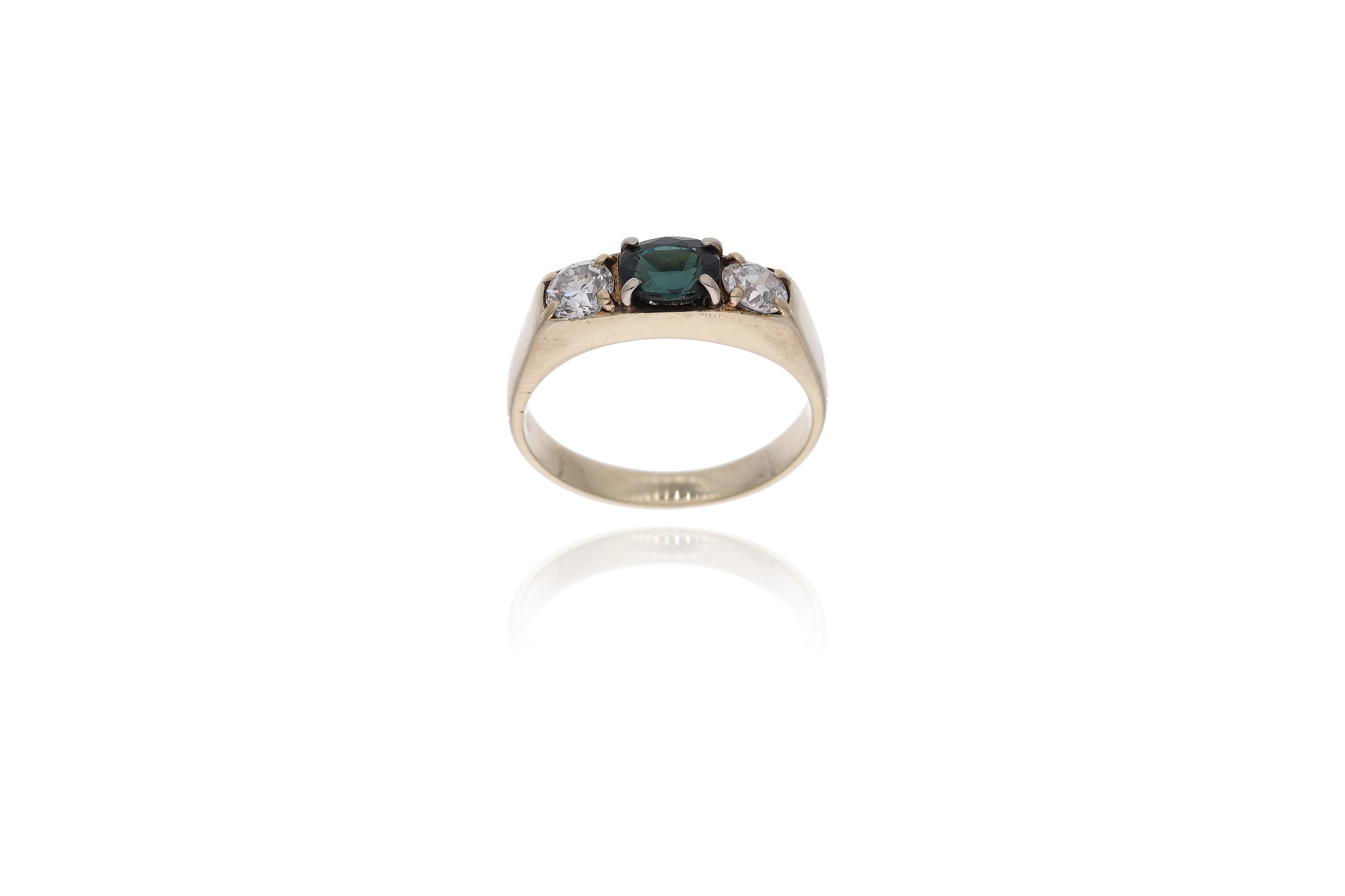 Anello con zaffiro diamanti - Asta Preziosi
