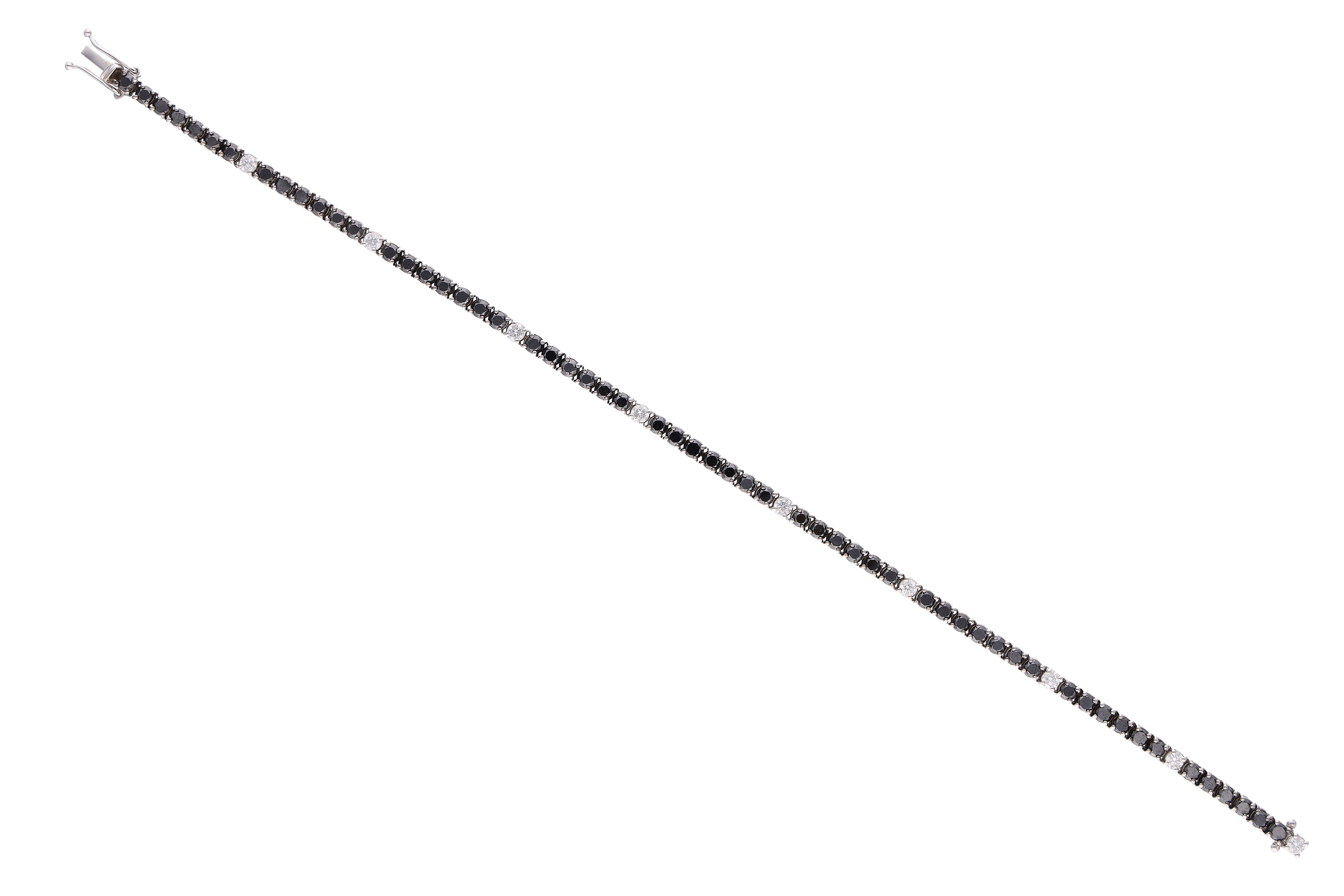 Bracciale con diamanti neri ed incolori - Asta Preziosi