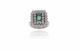 Anello con diamanti e smeraldo - Asta Preziosi Anello con diamanti e smeraldo - Asta Preziosi