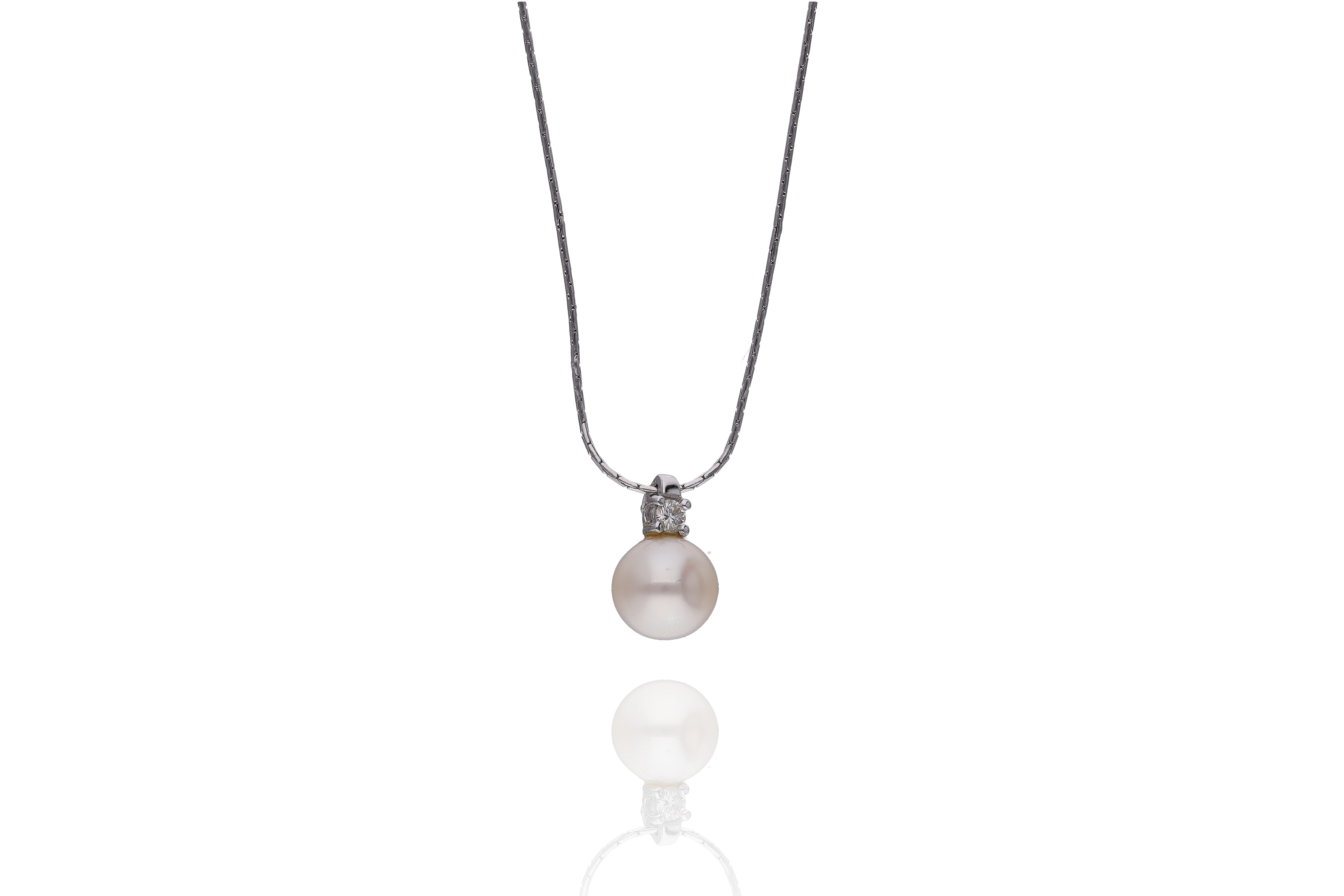 Collana e ciondolo con diamante e perla - Asta Preziosi