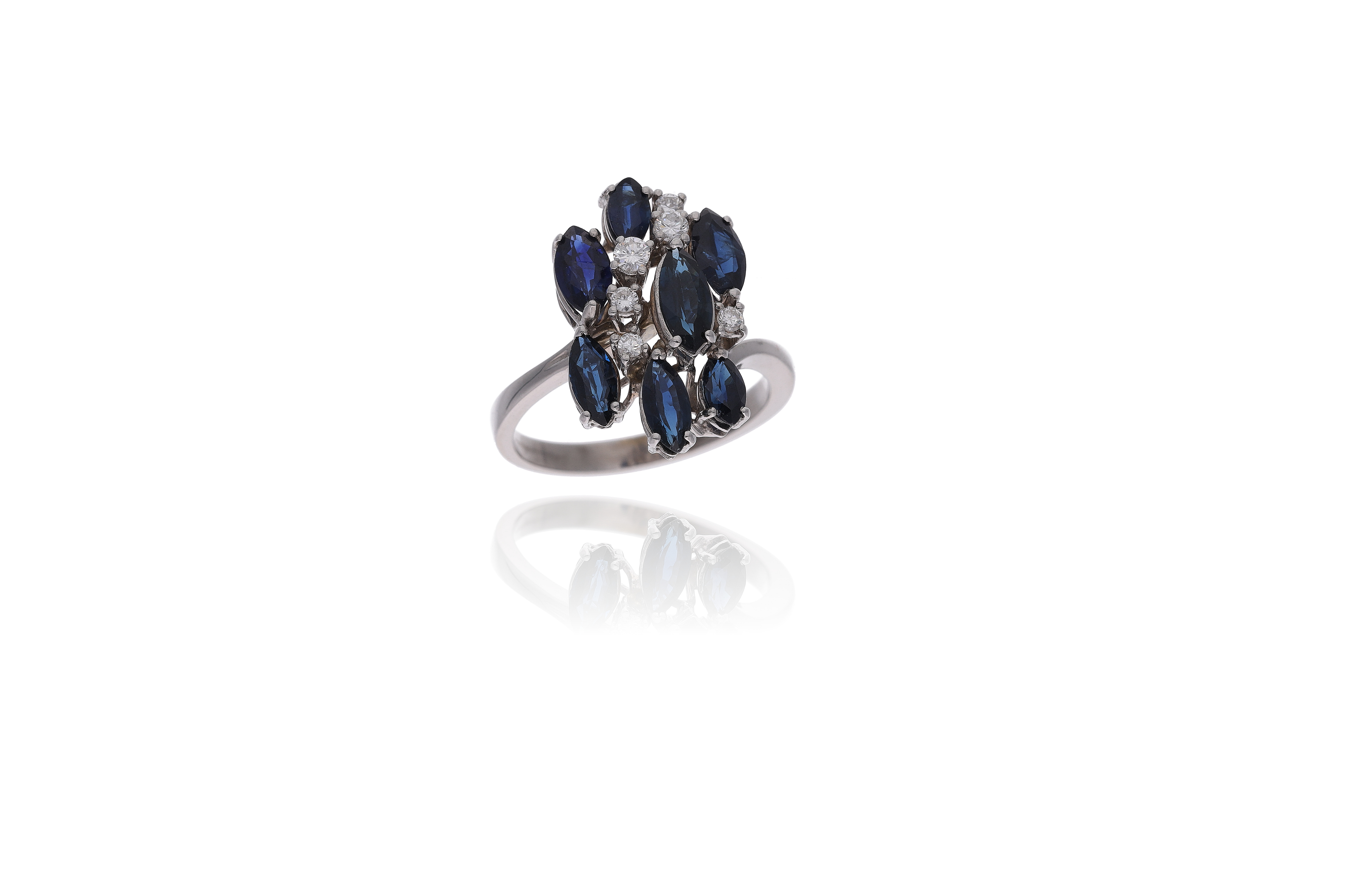 Anello con zaffiri e diamanti - Asta Preziosi