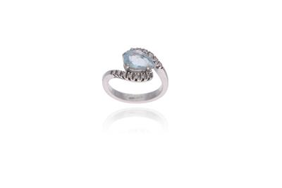 Anello con acquamarina e diamanti - Asta Preziosi