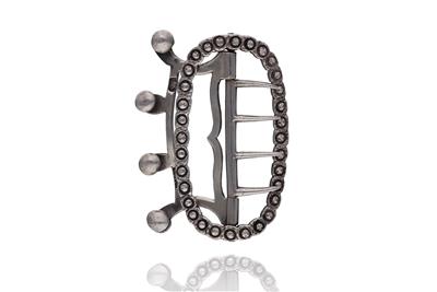 Fibbia in argento - Asta Preziosi