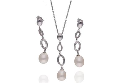 Yukiko, parure con perle e diamanti - Asta Preziosi