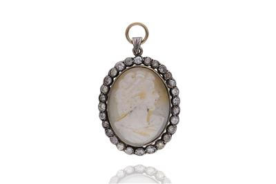 Ciondolo con cammeo e diamanti - Asta Preziosi Ciondolo con cammeo e diamanti - Asta Preziosi