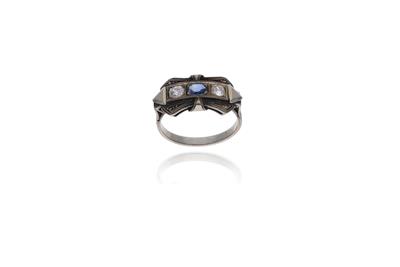 Anello con zaffiro e diamanti - Gioielli senza tempo