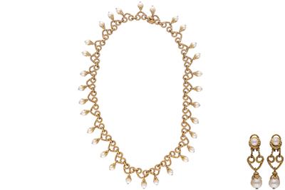 Parure, collana e paio di orecchini con perle - Gioielli senza tempo