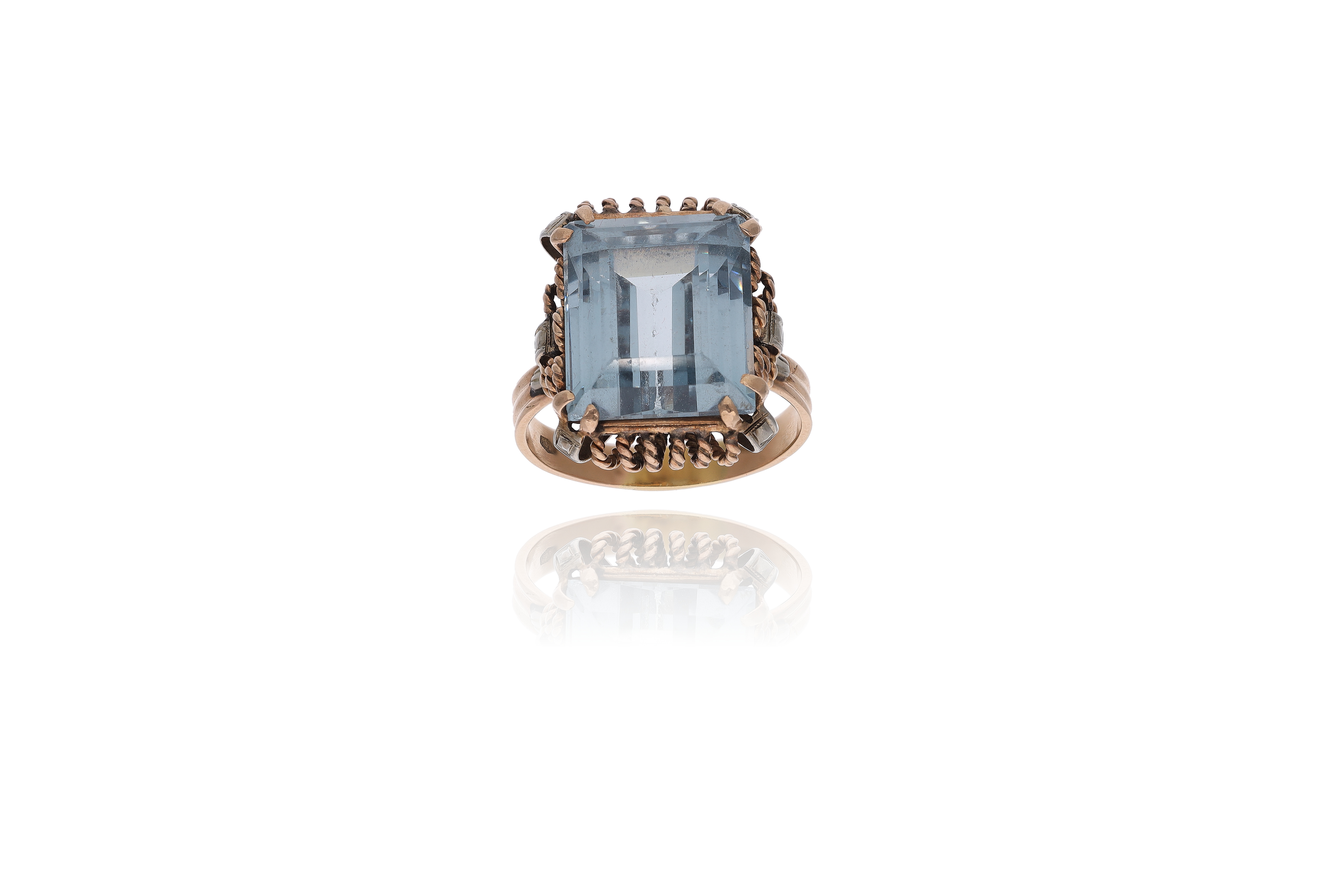Anello con pietra - Asta Preziosi