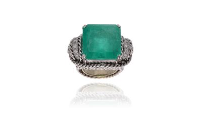 Anello con smeraldo e diamanti - Asta Preziosi