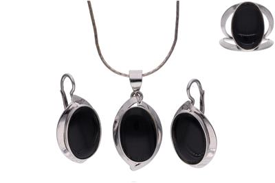 Parure anello, collana, ciondolo, orecchini con pietre - Asta Preziosi