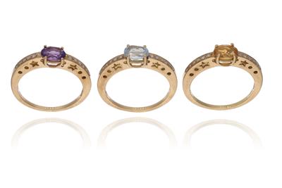 Tre anelli con diamanti e pietre - Asta Preziosi
