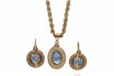 Parure collana. ciondolo e orecchini con pietre - Asta Preziosi