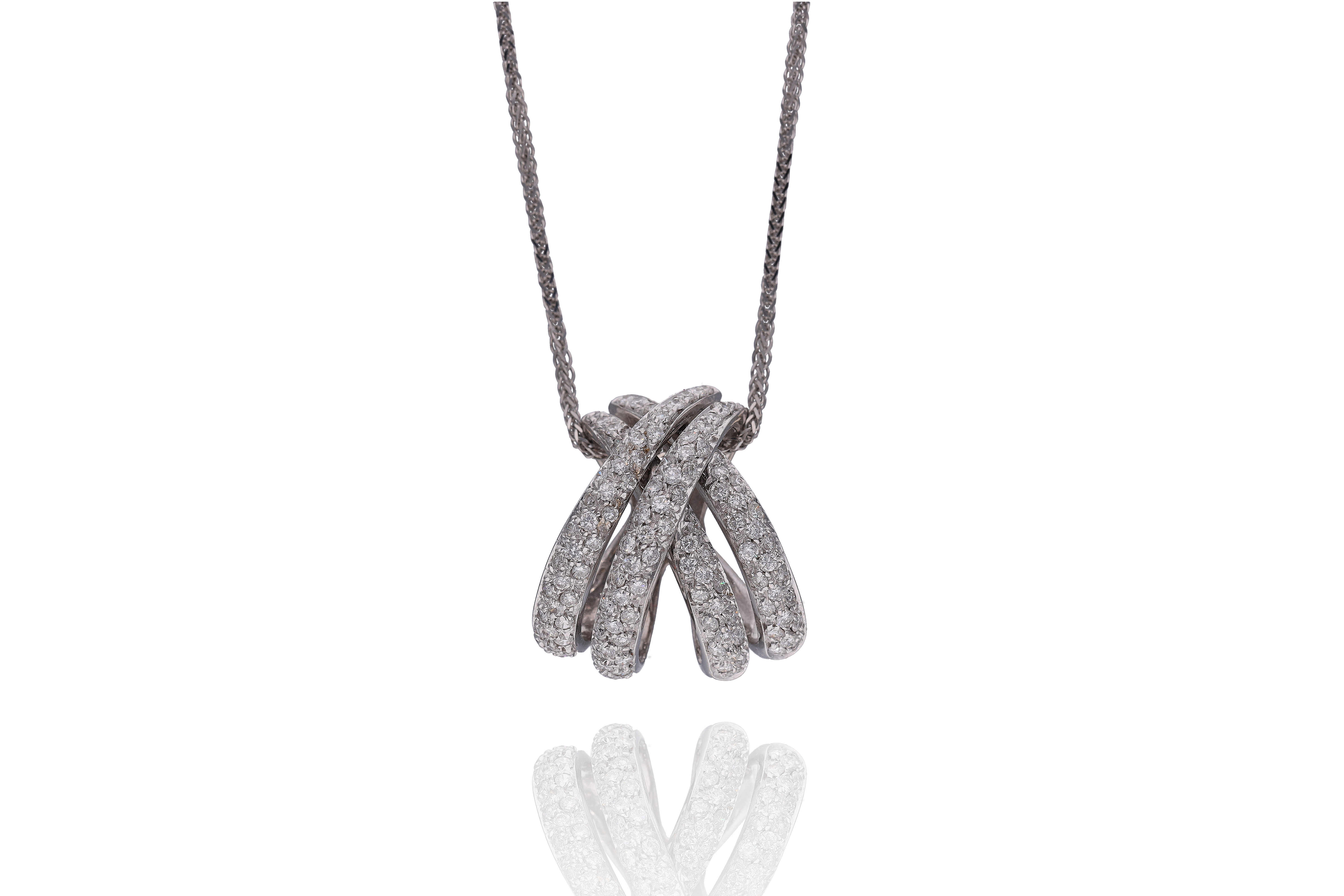 Collana con ciondolo e diamanti - Asta Preziosi