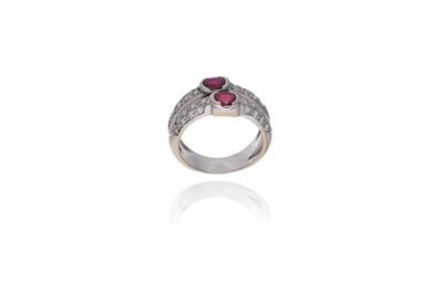 Anello con rubini e diamanti - Asta Preziosi