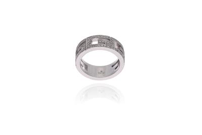 Gucci, anello con diamanti - Asta Preziosi