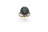 Anello con diamanti e smeraldo - Asta Preziosi Anello con diamanti e smeraldo - Asta Preziosi