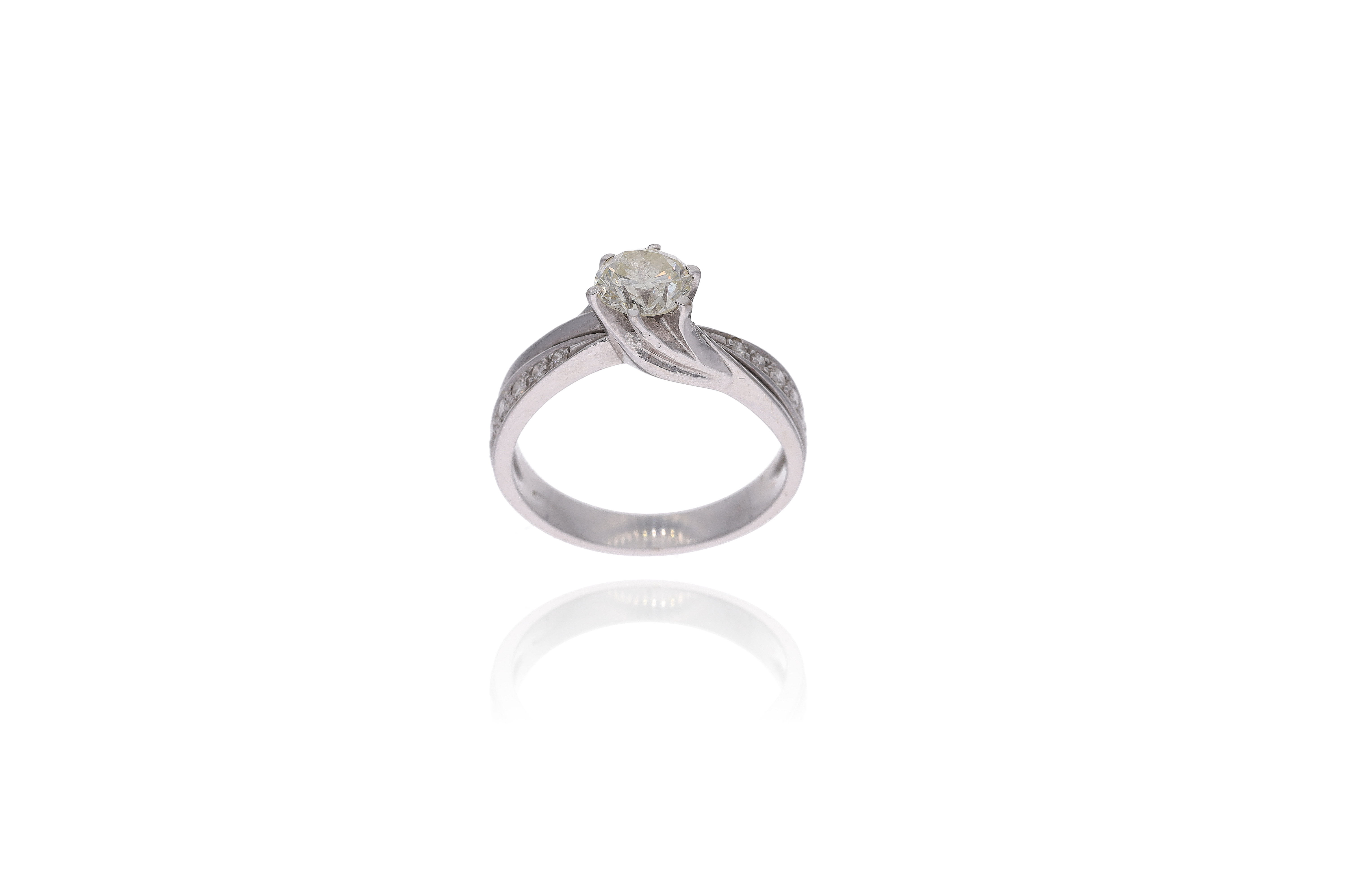 Anello con diamanti - Asta Preziosi