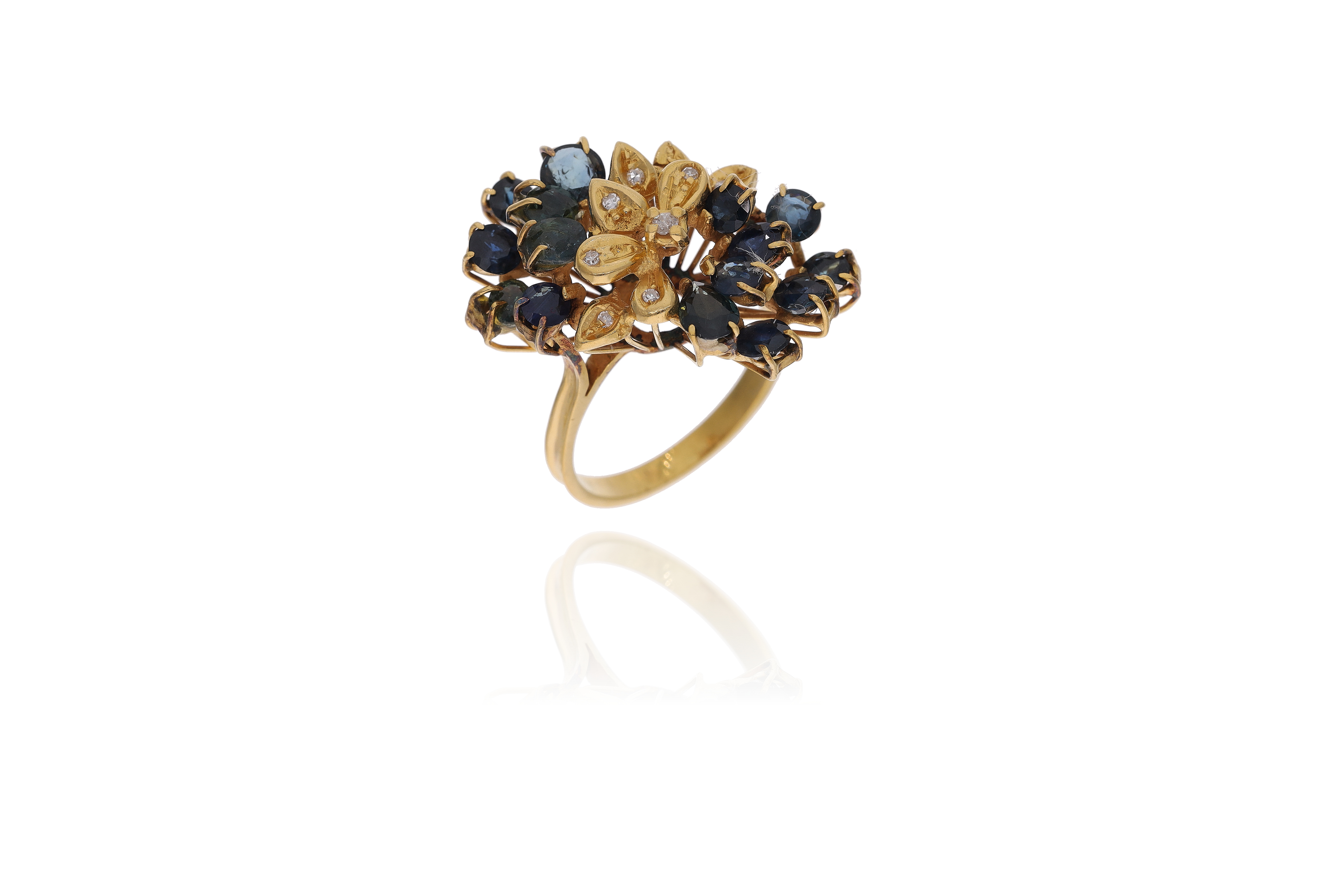 Anello con zaffiri e diamanti - Asta Preziosi